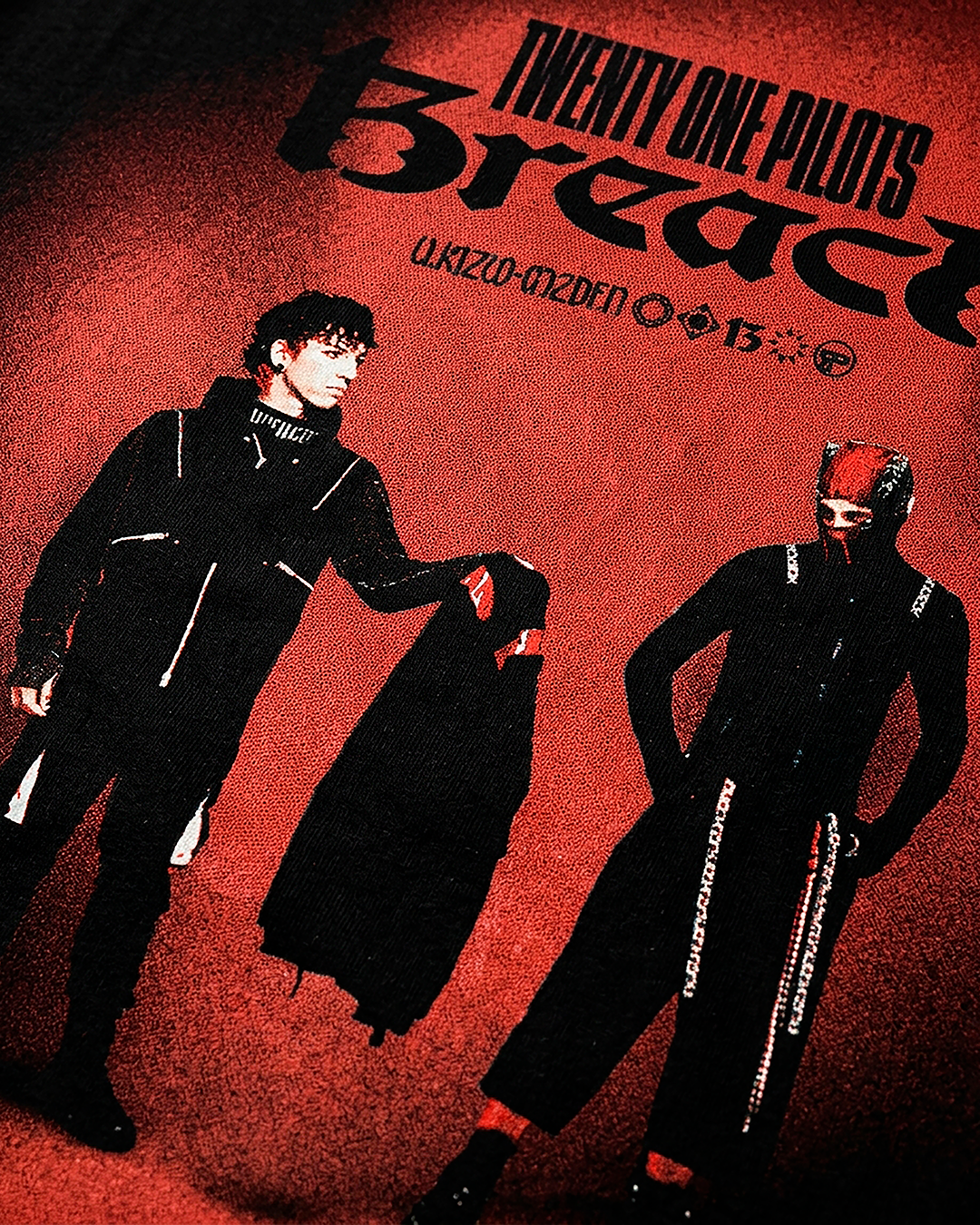 BREACH COVER - Tee