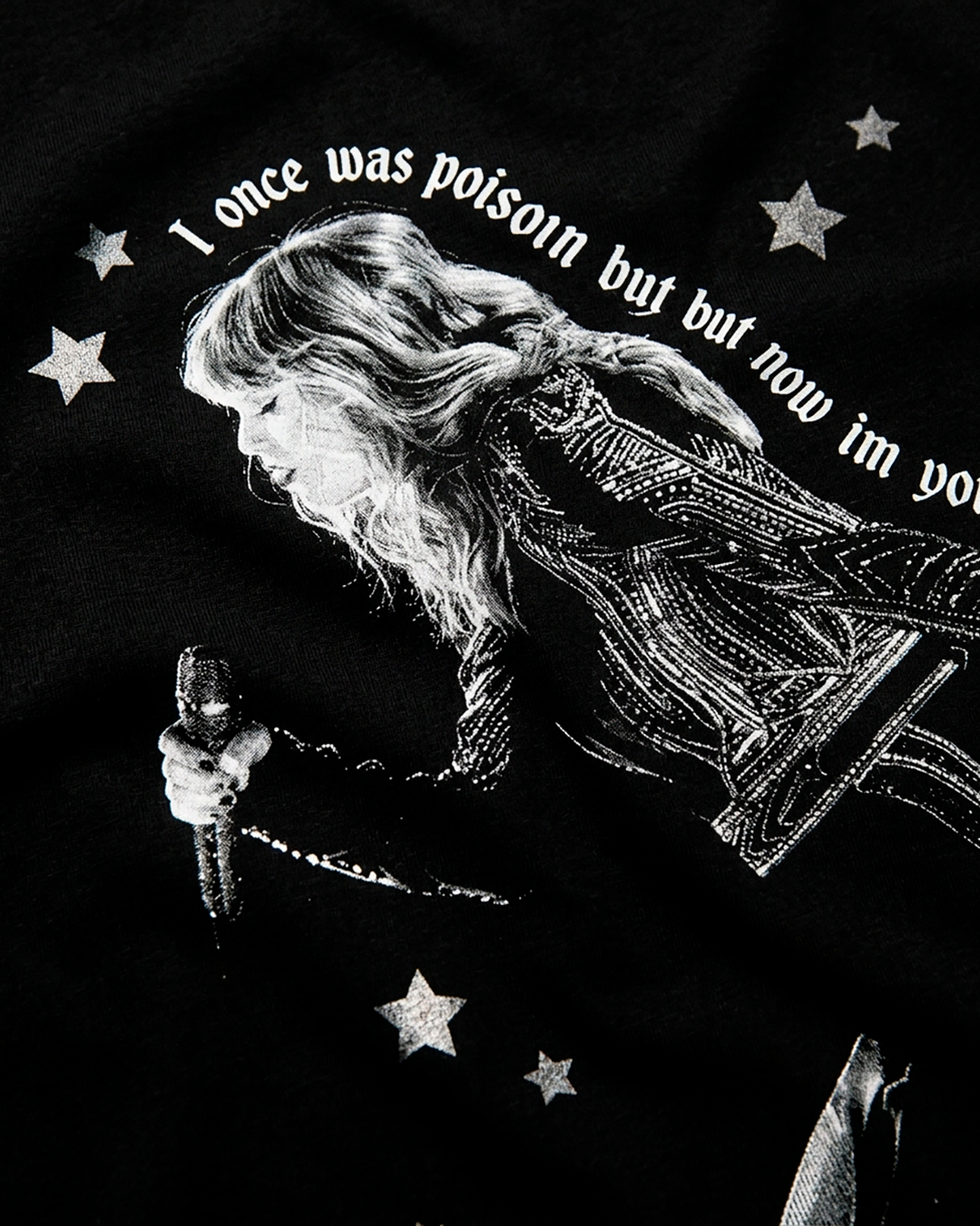DON'T BLAME ME - Tee