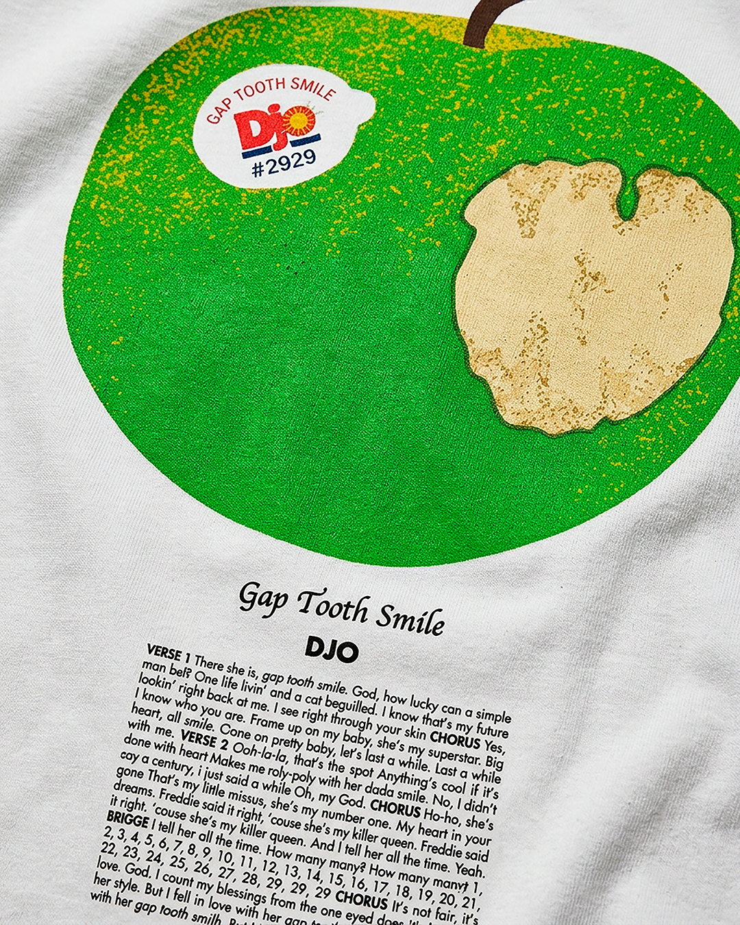 GAP TOOTH SMILE - Tee